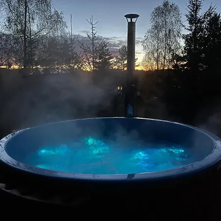 Malinowe Wzgorze 60 M2 Z Balia Na Wylacznosc بيت للعطل