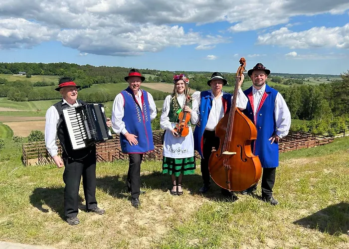 Semesterbostad Malinowe Wzgorze 60 M2 Z Balia Na Wylacznosc